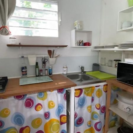 Gite Cajou Dans Jardin Tropical Ventile A Sainte-Anne Exterior foto