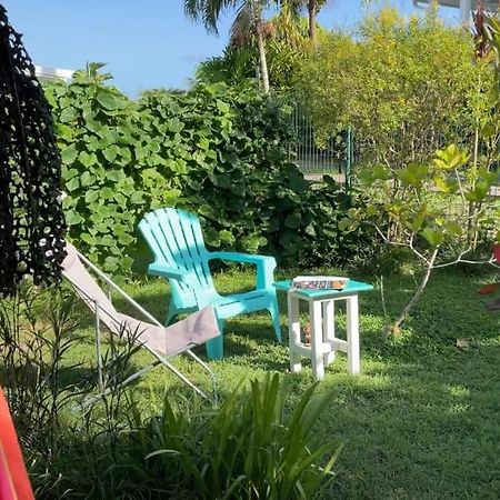 Gite Cajou Dans Jardin Tropical Ventile A Sainte-Anne Exterior foto