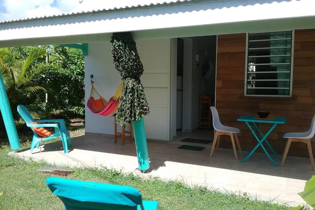Gite Cajou Dans Jardin Tropical Ventile A Sainte-Anne Exterior foto