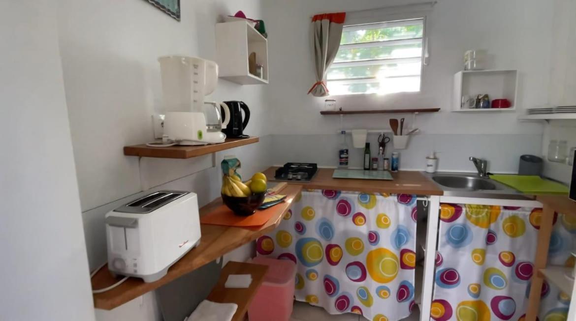 Gite Cajou Dans Jardin Tropical Ventile A Sainte-Anne Exterior foto